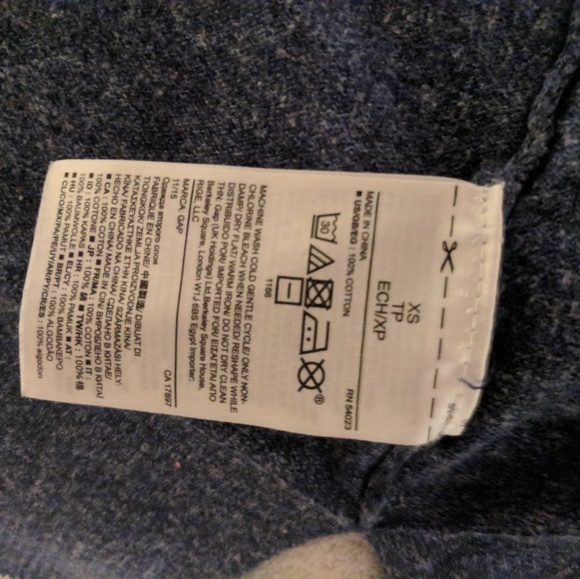 GAP button up cardigan w/pockets - Picture 2 of 5